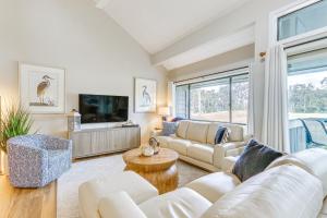 Walk to Community Beach Coastal Carolina Condo