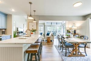 Walk to Community Beach Coastal Carolina Condo