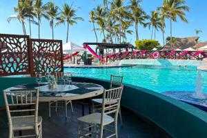 Ocean view & hotel amenities!