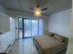 Triplex Nayades