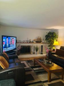 Emerald City 3 Bedroom 1 bath Home