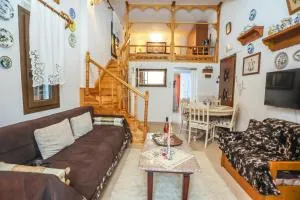 Skyrian Living - Neos Panteleimonas