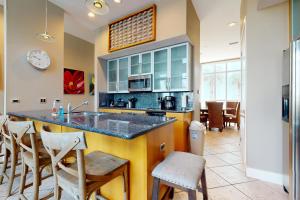 Sapphire Bungalow #106