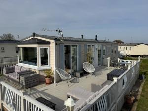 Fraunies Beach House Anderby Creek - Dog friendly