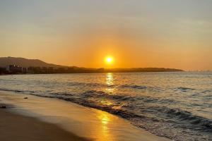 Very Functional with WiFi & Beach Access!