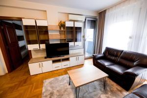 Novi Sad Premium Fair Apt - Fast WiFi