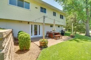 Charming Ballwin Home Less Than 1 Mi to Vlasis Park! - Chesterfield