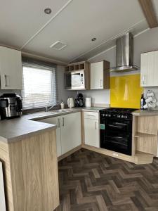 Willerby Castleton,Camber Sands- sleeps 6 Entertainment passes-included