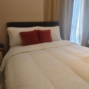 Condo Unit in Manhattan Heights, Cubao