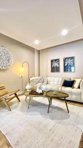 The Cliffs - PradaBeach