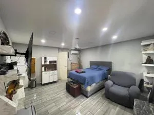 Smart and Modern Room Full Amenities in San Salvador - Santo Tomás