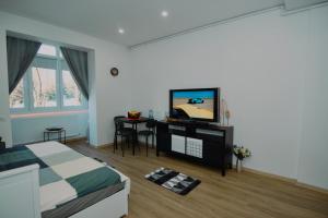 Oasis Studio Central City #2