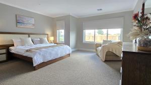 Sandy Shores Capel, New Build, 5m walk to beach, 7 min to springs