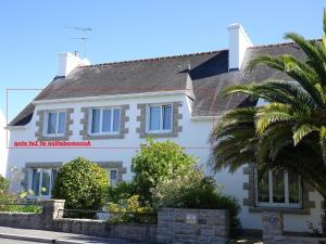 Apartment in Bénodet near Sandy Beaches