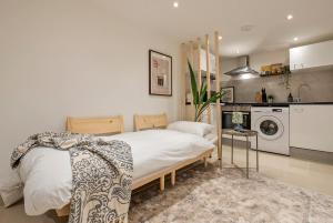 Chic Hideaway in Little Venice