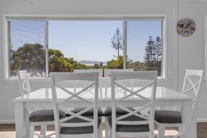 Marina Views 51 Murrah Street