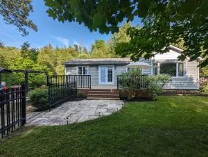 Port Paradise! 5 Bedroom Getaway - Walkerton