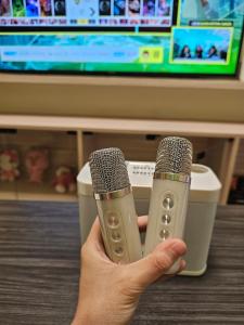 Pet friendly Condo in Timog with Balcony City view