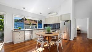 Sawtell Beach Shack 2