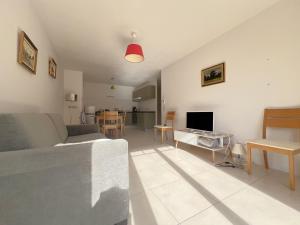 Appartements Appartement confortable proche centre-ville, 4 pers, parking inclus - FR-1-474-209 : photos des chambres