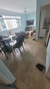 Lindo e amplo apartamento Pé na Areia - Praia Grande