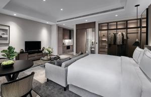 STUDIO, 1 King Size Bed