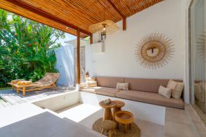 Villa Diana 2 - Private 2BR Villa near Nyanyi Beach & Luna Beach Club