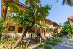 Vinh Hung Riverside Resort & Spa