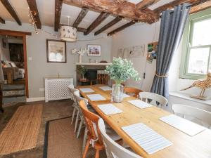 Castle Hill Cottage