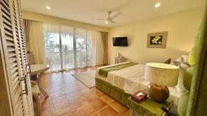 Coco Sunset Beach Resort