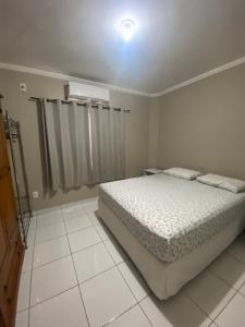 Apartamento 2 quartos sendo 1 suíte na praia dos Ingleses