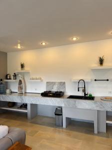 Uluwatu Stays Deluxe Suite #9