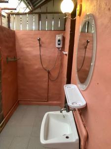 Pai casita resort,Inspiration Mud house -living room-AC- -workspace