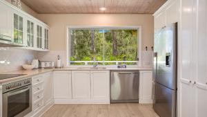 Palm Cove Retreat - Umina Beach