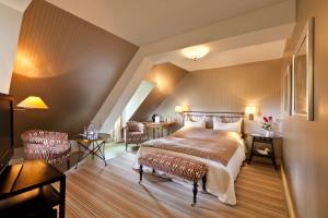 Hotels Chateau De Germigney : photos des chambres