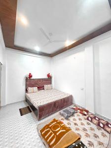 BANARAS APARTMENT