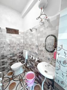 BANARAS APARTMENT