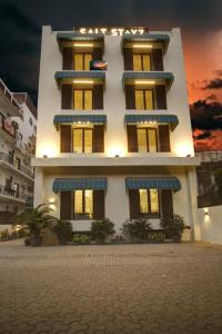 Saltstayz- Nehru Place & New Friends Colony