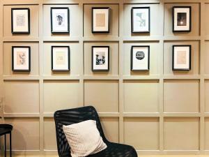 Skyline Large modern 3BHK APT with balcony