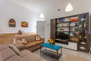 Alcamo Pool House - Happy Rentals