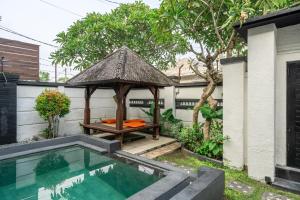 Sunbeji - 3BR Villa in Seminyak with Private Pool