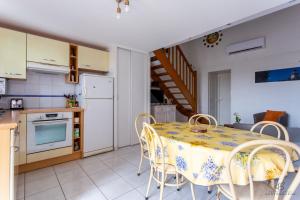 Appartements Le Reflet du Canigou - Leucate - Vue , Terrasses , Parking : photos des chambres