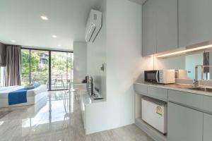 Vibrant Life at 4BR Pool Villa, Kata - UTK3