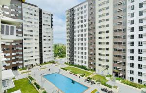 The Sleek Chic Hideaway