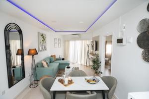 Lazuli Beach & Pool Apartment 501