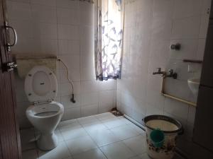 Riverbank Guesthouse with Restaurant & self cooking facility