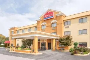 Ramada Limited Decatur - Sullivan