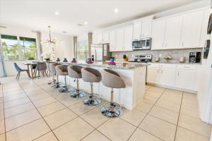 Solara Resort 6 Bedroom Private Pool Spa Home 1735