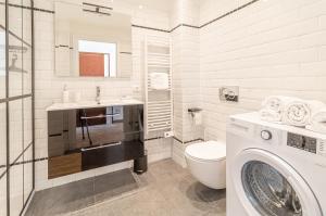 Stunning beachfront apartment with parking