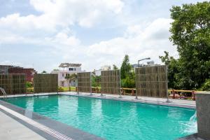 Palm Familia-6BHK Italian Farmhouse with Cook